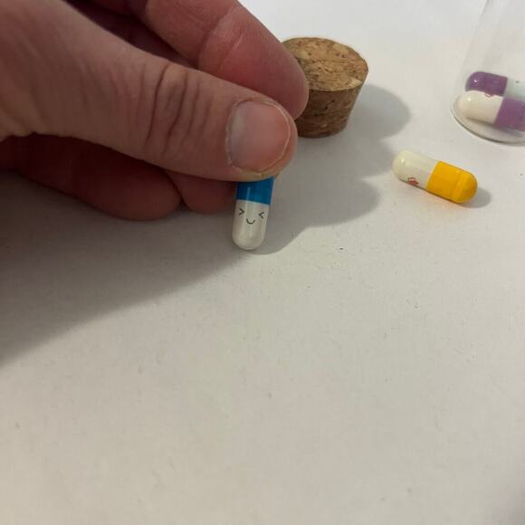 5/ $25 Message in a bottle 4 brand new messages - Picture 4 of 5